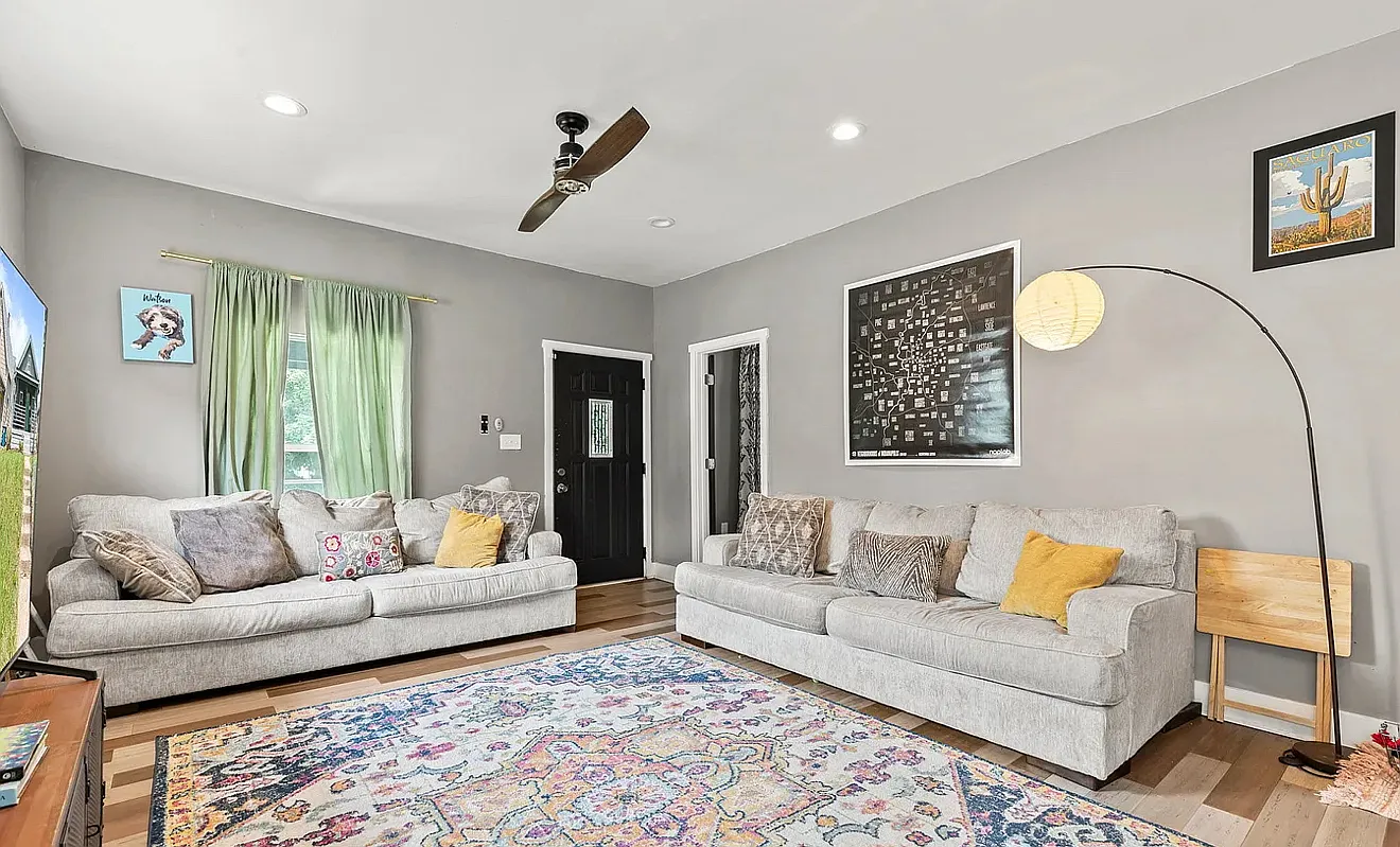 1205 N Temple Ave — Photo 3