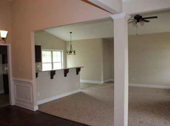 3rd image of 182 Kirkwood Dr