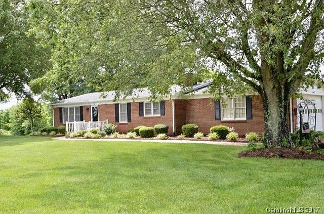 1st image of 1139 Park Cir