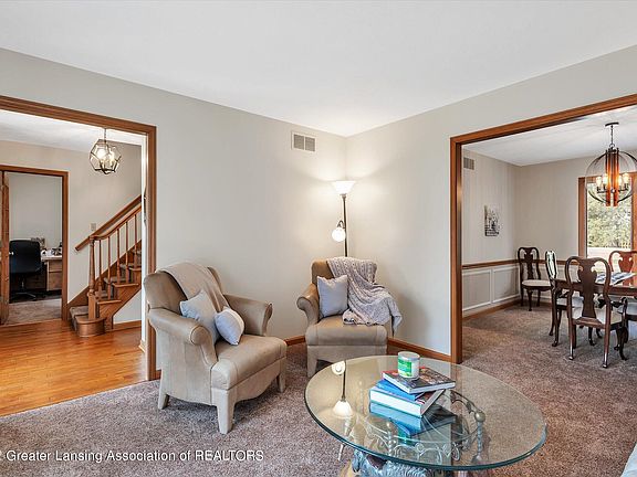 4th image of 5867 Wood Valley Dr