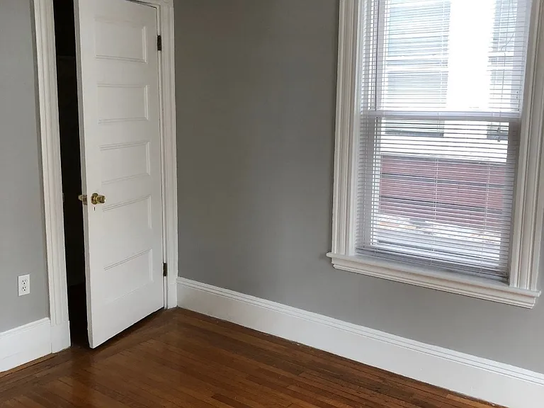122 Calumet St #2 — Photo 10