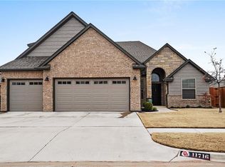 11716 SW 24th St, Yukon, OK 73099