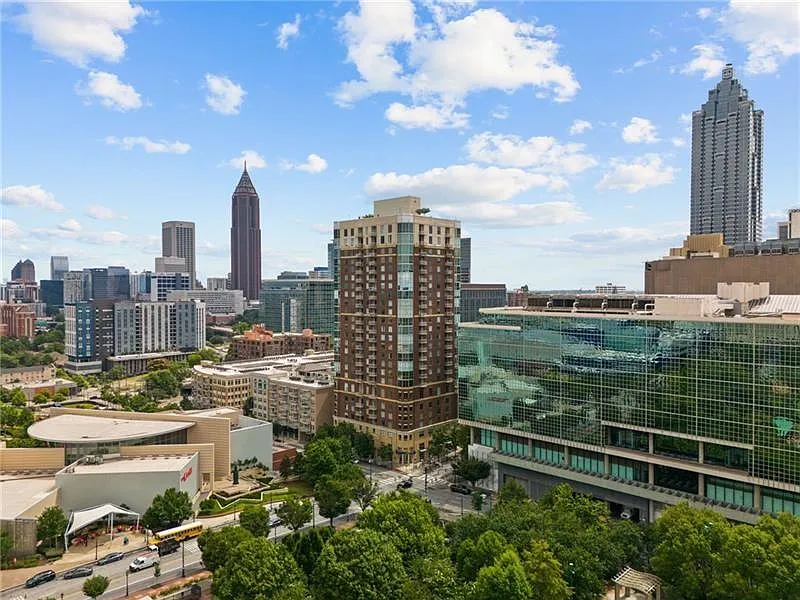 Building Photo - 285 Centennial Olympic Park Dr NW #1902