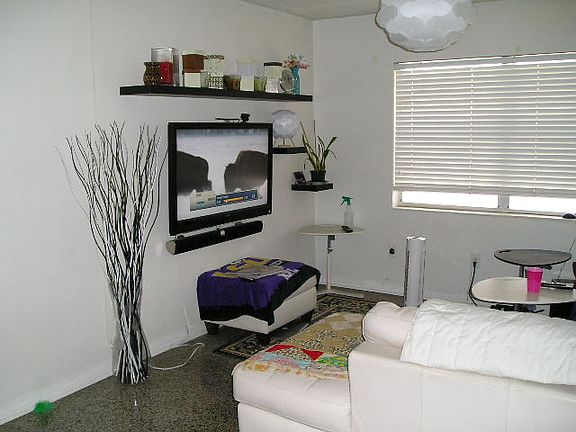 4th image of 4323 S Cameron Ave