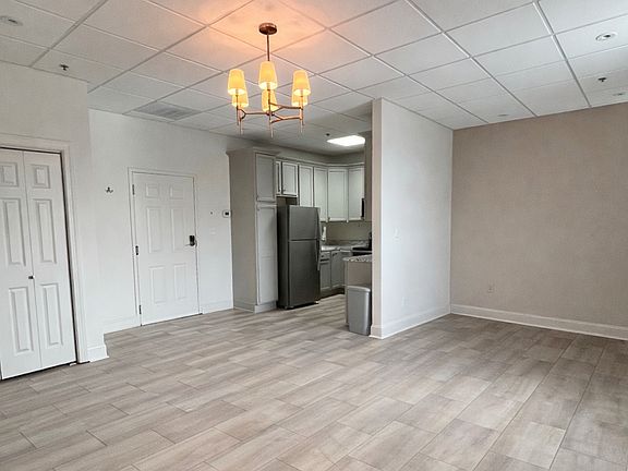 3rd image of 201 E Lafayette St #3E
