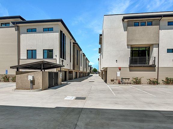 2nd image of 503 N Santa Anita Ave Unit E