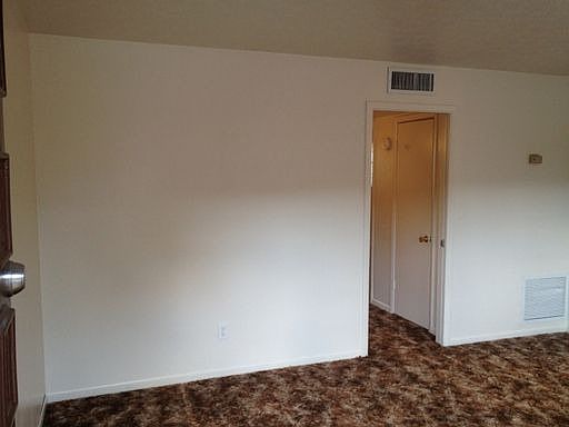 2nd image of 609 E Inskip Dr APT 8