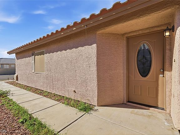 3rd image of 6656 Sierra Creek Ln