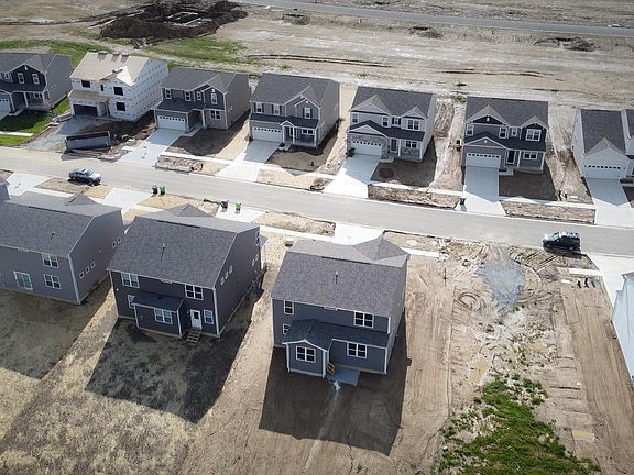 4th image of 85 Benjamin Way