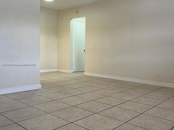 2nd image of 1816 McKinley St APT 11