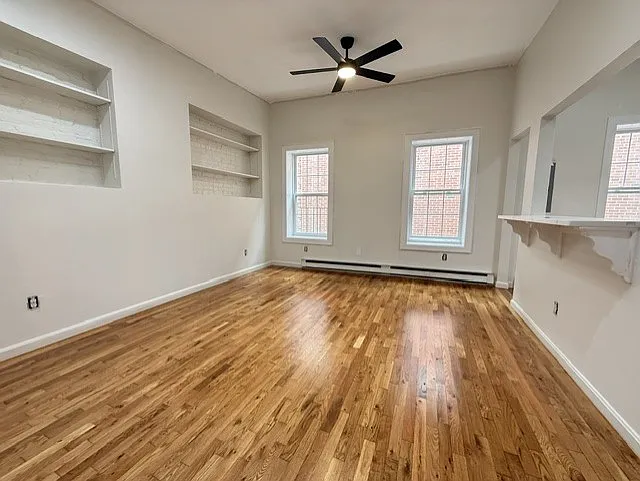 29 Salutation St #3 — Photo 5