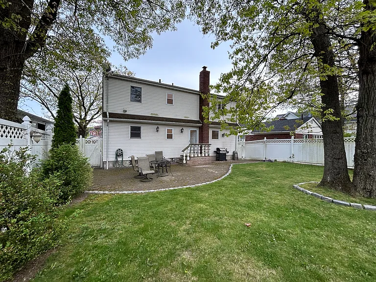 29 Schmidts Ln — Photo 40