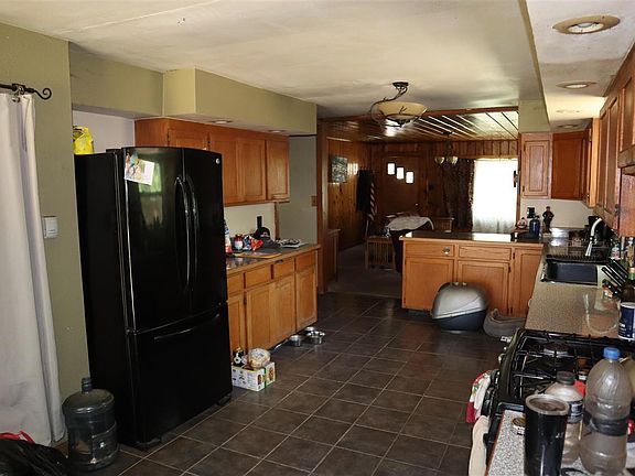 3rd image of 1634 Manzanita Way