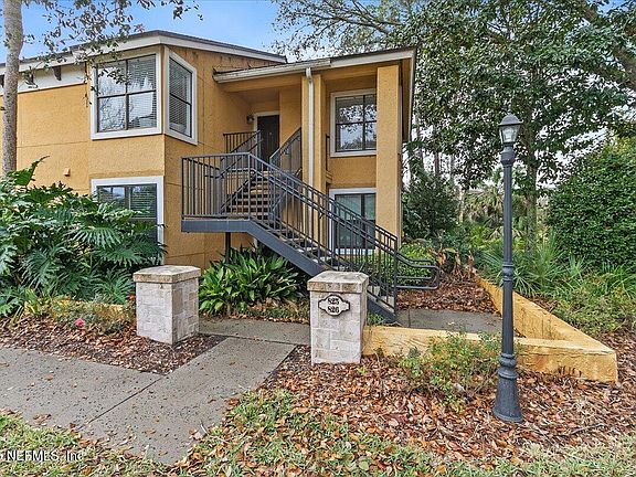 2nd image of 825 SHORELINE Circle