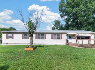 211 Mona Dr, Newport News, VA 23608
