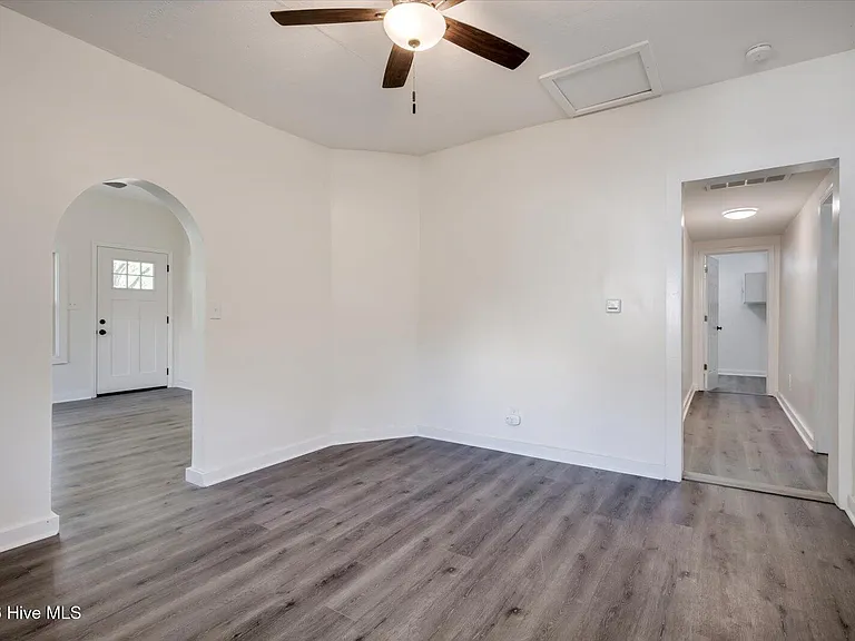 311 Abbeville Ave NE — Photo 7