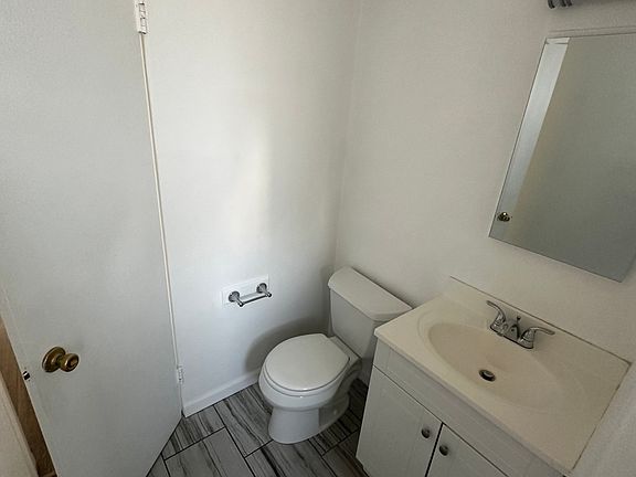 3rd image of 219 Nieto Ave APT F