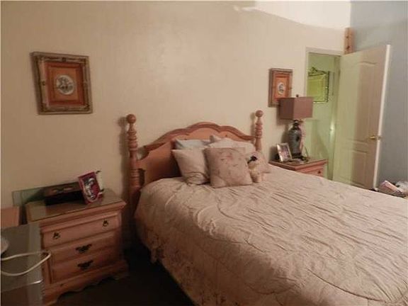 5th image of 700 E Coco Plum Cir APT 6