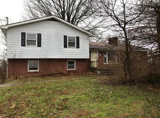 114 Pin Oak Dr, Berea, KY 40403