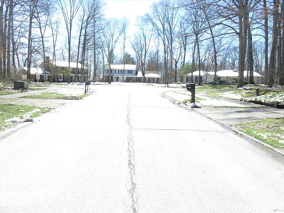 5th image of 8698 Hollis Ct