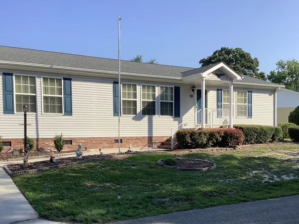 197 Cypress Cir #73, Hampstead, NC 28443