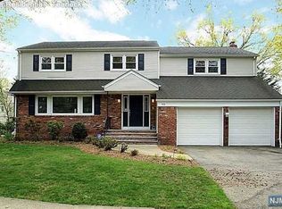 772 Winthrop Rd, Teaneck, NJ 07666