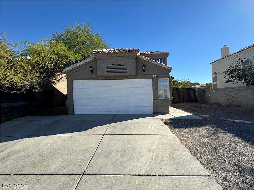 3 bed, 2.5 bath, 1259 sqft, $1,850 — Photo 2