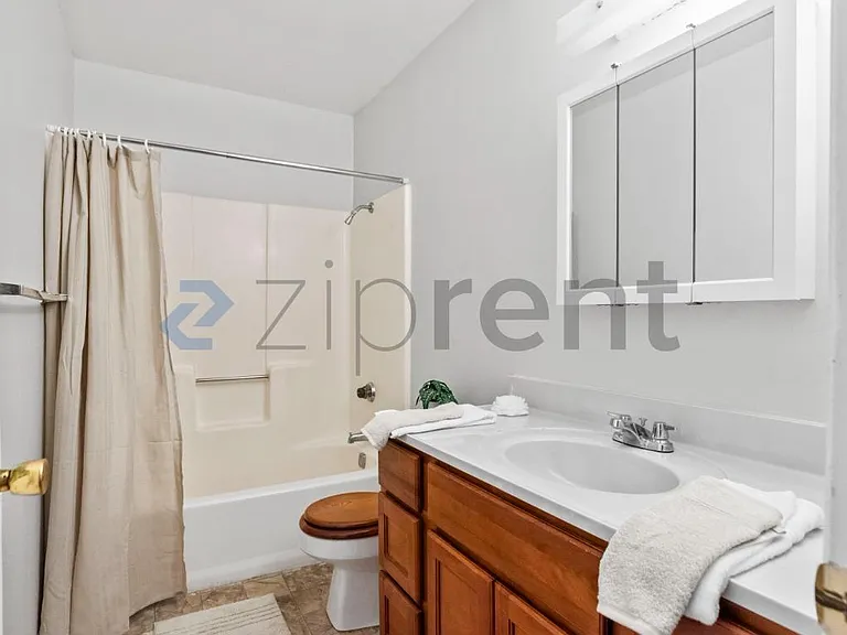 1185 Meadow Ln #109 — Photo 12