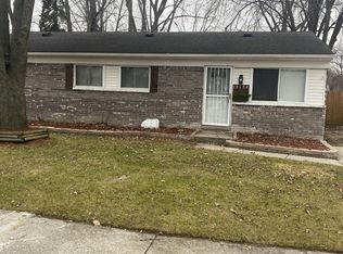15152 Kerstyn St, Taylor, MI 48180