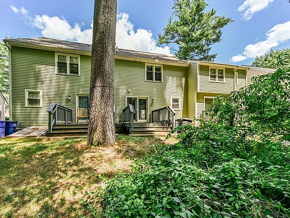 2nd image of 520 Wellman Ave #520
