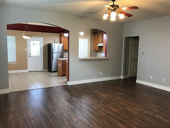 2nd image of 2907 Sage Bluff Ave