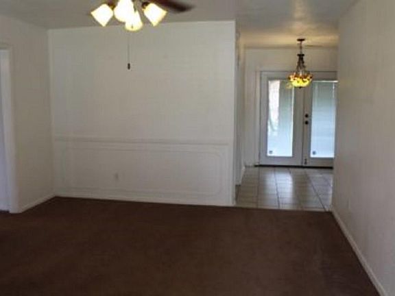 2nd image of 3216 Beechwood Dr