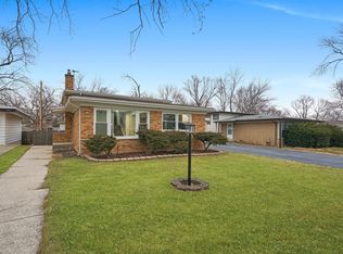 155 Sue Ct, Chicago Heights, IL