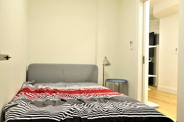 Rented by Sterling Holdings | media 21