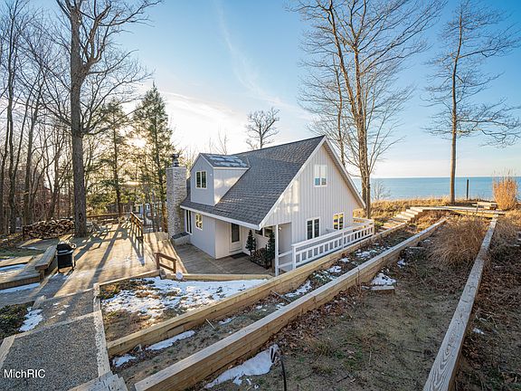 2nd image of 20221 Lake Shore Dr