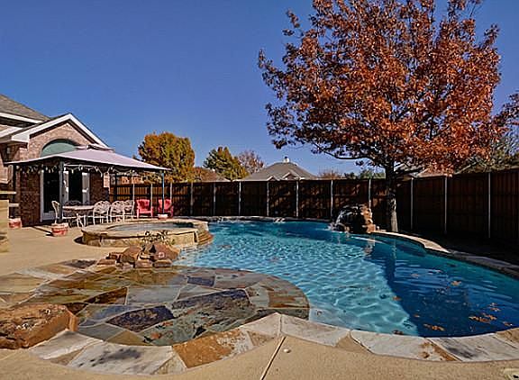 4th image of 2216 Eldger Dr