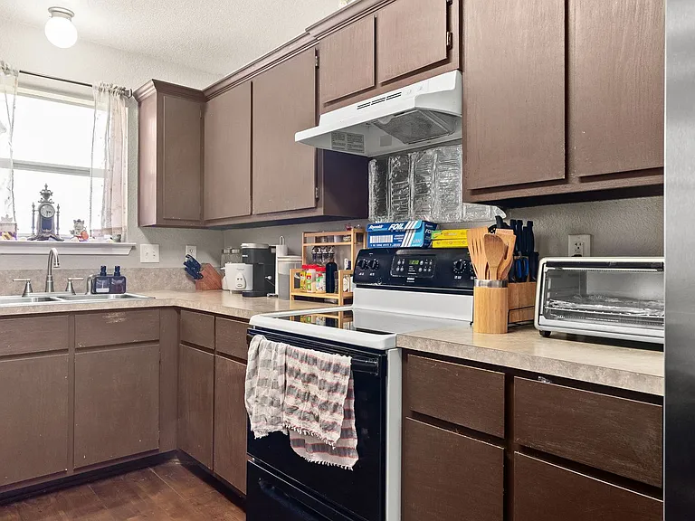 3901 Kevin Shaw Dr — Photo 8