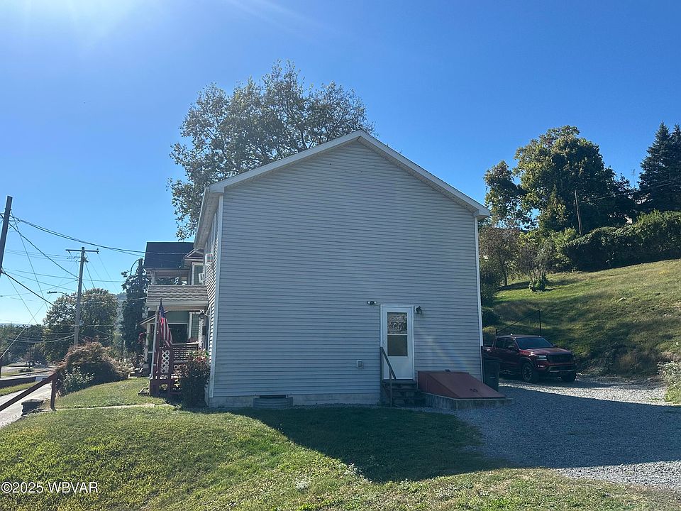 78 Montgomery St, Montgomery, PA 17752 | Zillow