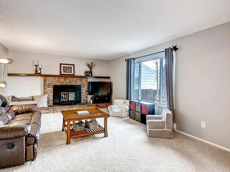 2194 S Eagle Ct — Photo 5