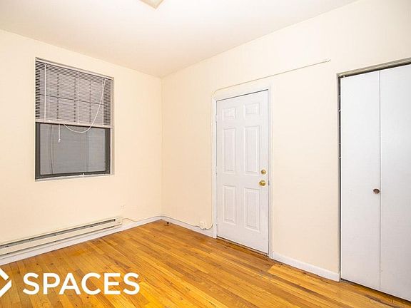 4th image of 654 W Cornelia Ave #66O1O