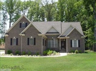 416 White Oak Rd, Thomasville, NC 27360