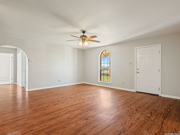 5th image of 315 SIMON RD