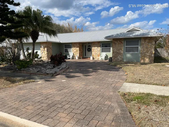 208 Fir Ave, Melbourne Beach, FL 32951