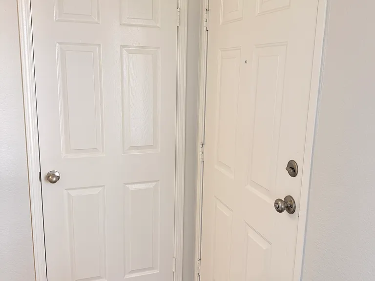 1207 Mira Mar Ave #204 — Photo 14