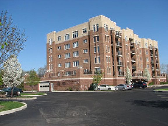 2nd image of 615 Perrie Dr APT 404