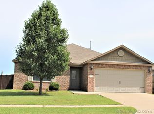 5737 E 148th Pl S, Bixby, OK 74008