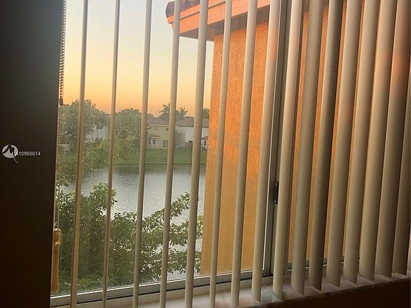 4th image of 20950 SW 87th Ave APT 306