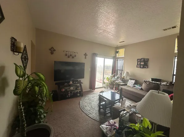 1825 Peach Rd NE, Rio Rancho, NM 87144
