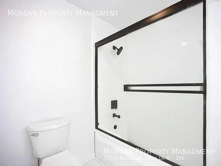 13715 Richmond Park Dr N #206 — Photo 14