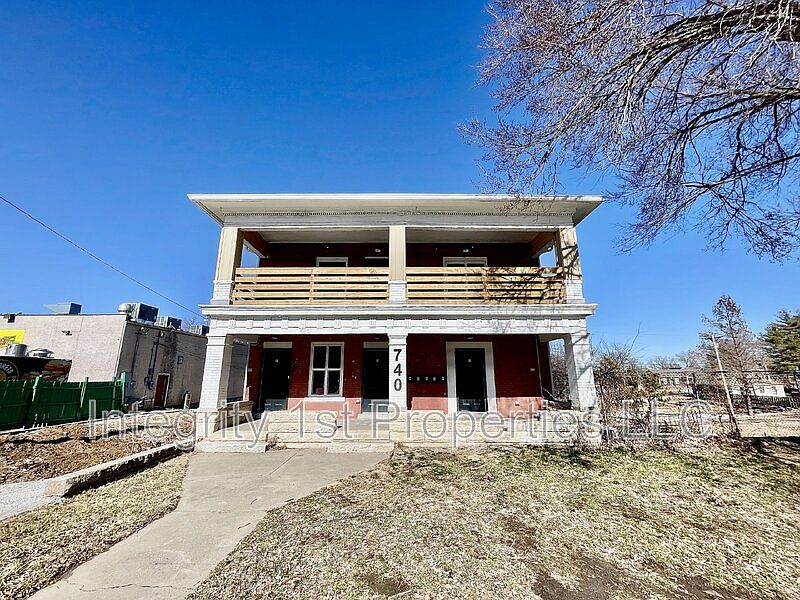 1st image of 740 Wash Blvd #E